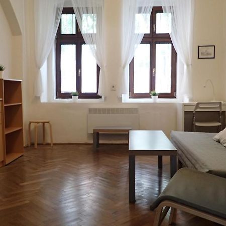 Apartment Jackie Прага Екстериор снимка