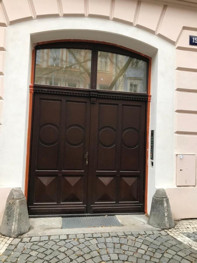 Apartment Jackie Прага Екстериор снимка